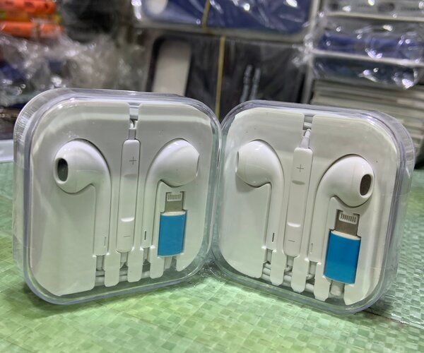 Écouteurs Lightning avec Boîtier