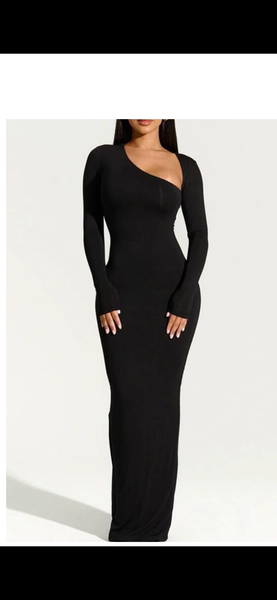 Robe longue asymétrique élégante