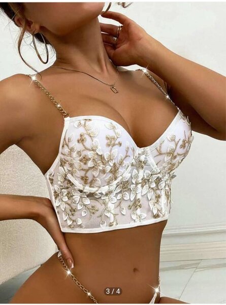 Top de lingerie brodé élégant