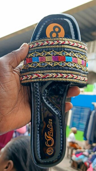 Sandales perlées pour femmes