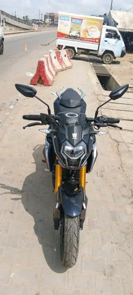 Moto sportive DRX noire