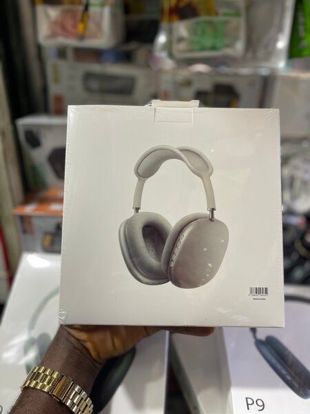 P9 Wireless Headphones