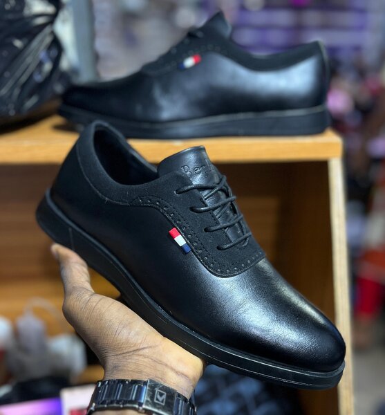 Chaussures habillées en cuir