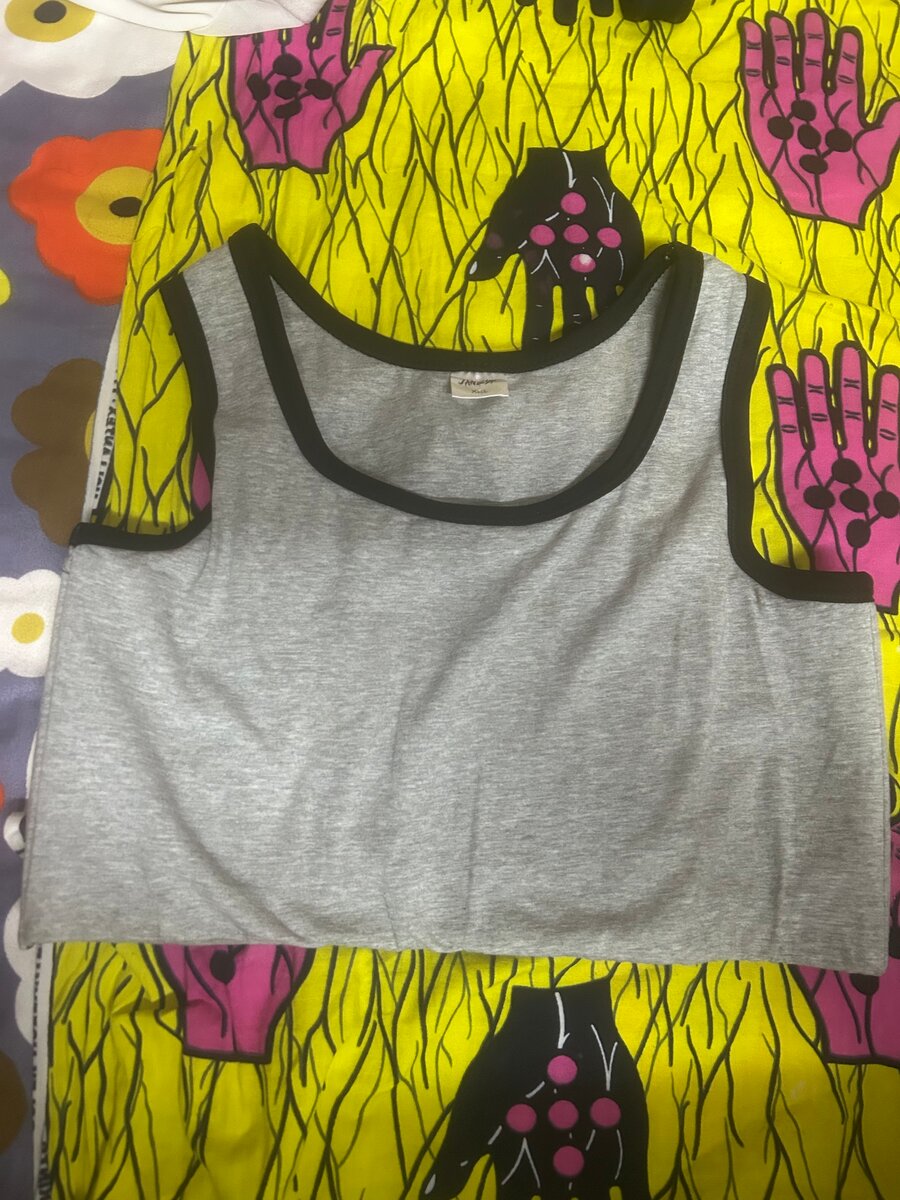 Débardeur gris tendance