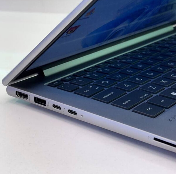 Ultrabook élégant 13"