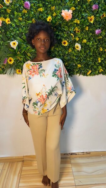 Top fleuri ample femme