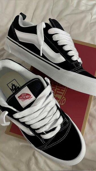 Baskets noires classiques Vans
