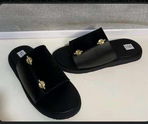 Sandales élégantes avec sac assorti