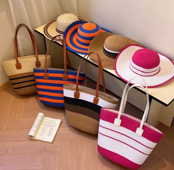 Chapeau et sac en paille