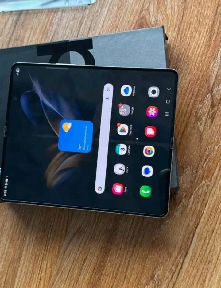 Samsung Galaxy Z Fold4