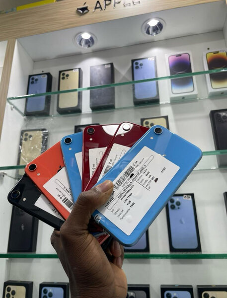iPhone XR Débloqué Multicolore