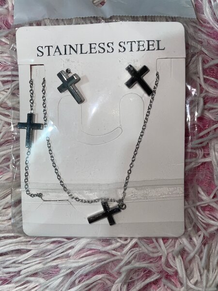 Parure acier croix moderne