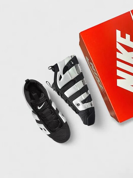 Nike air more uptempo