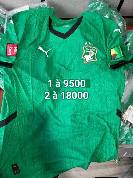 Maillot de football vert Puma