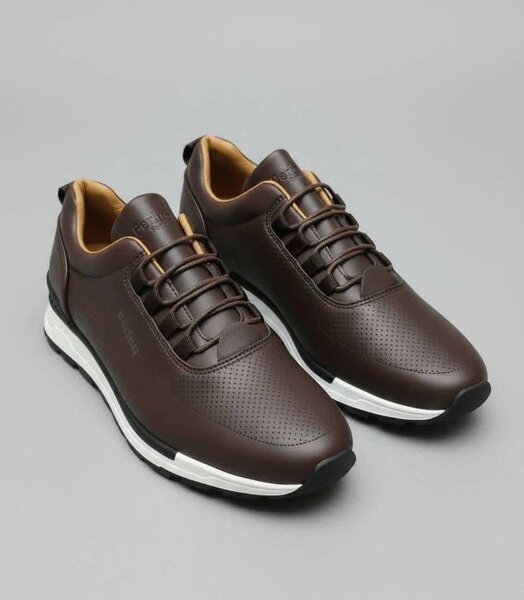 Sneakers en cuir marron