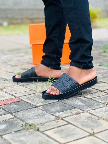 Sandales homme noir en cuir