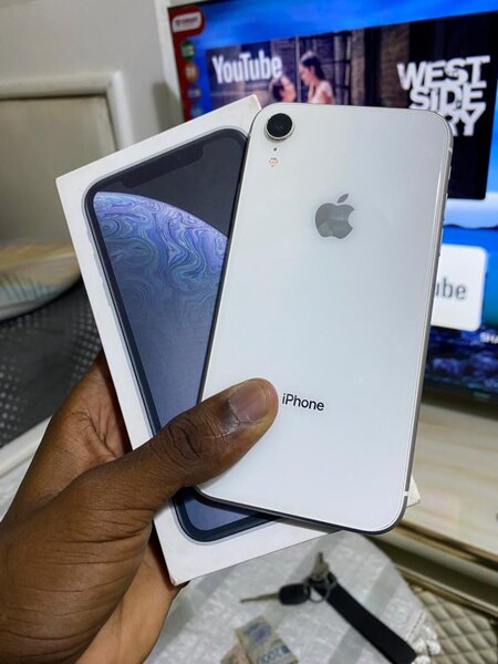 iPhone XR Blanc 64Go