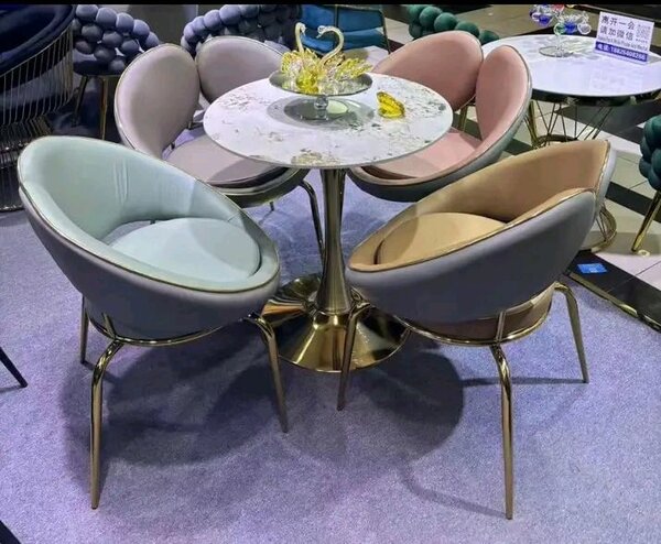 Ensemble de chaises modernes