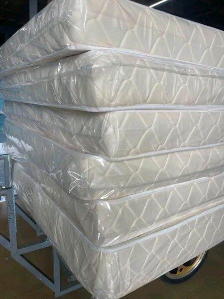 Matelas Memoire Blanc Simple
