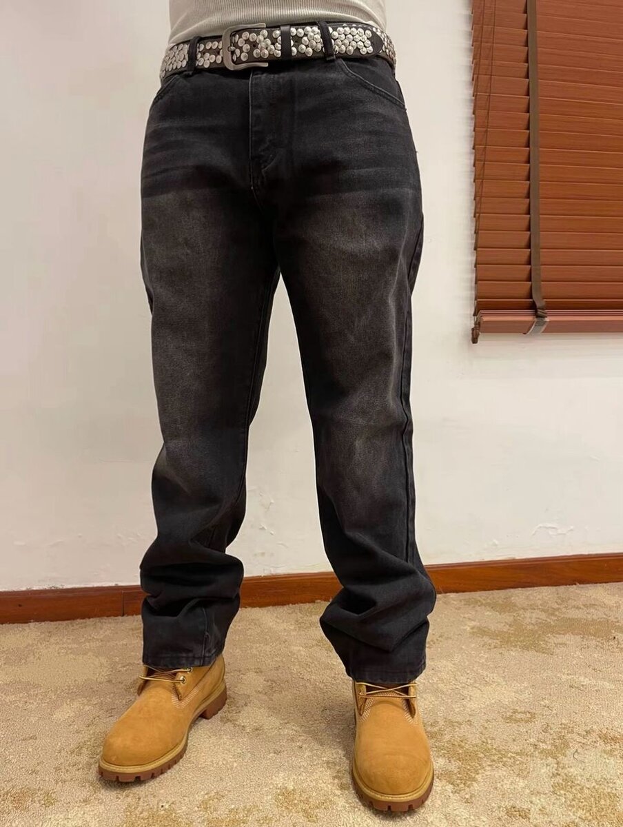 Jeans homme noir délavé avec chaînes