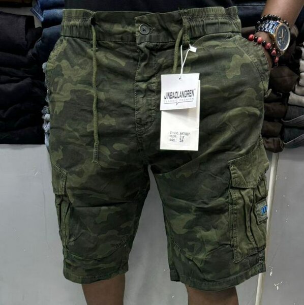 Shorts cargo camouflage