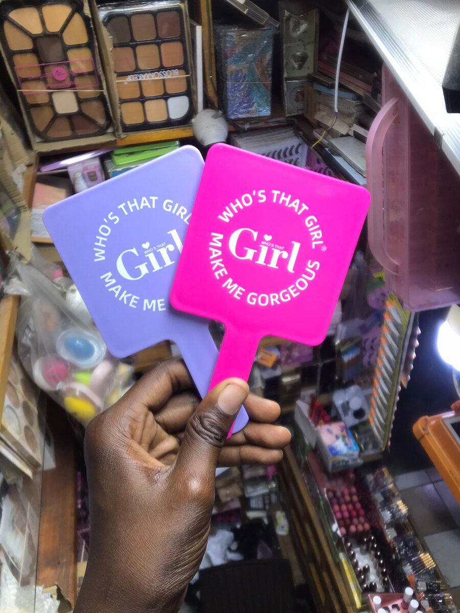 DOUCOUREMAQUILLAGE225