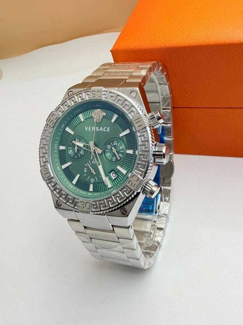 Montre élégante homme