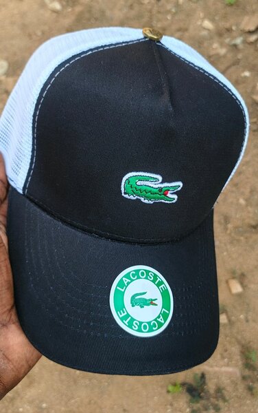 Casquette Lacoste homme trucker noir