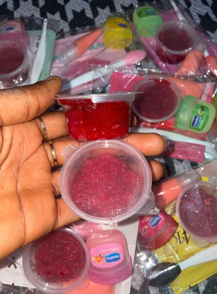 Gommage à lèvres hydratant