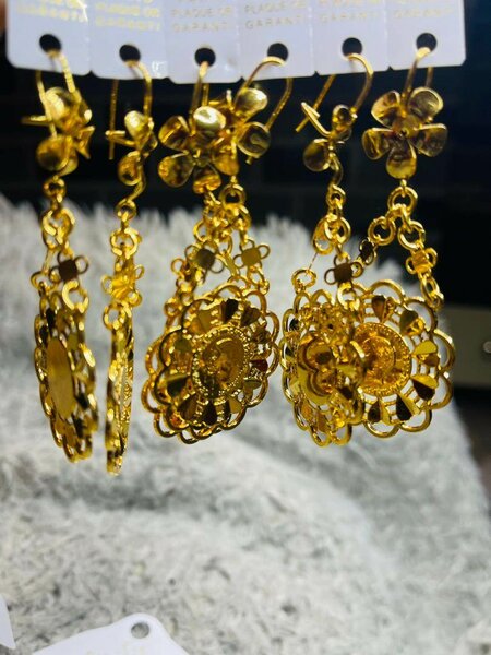 Boucles d'oreilles dorées