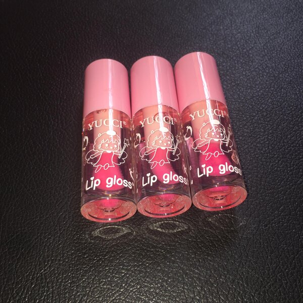 1 Gloss à Lèvres Brillant