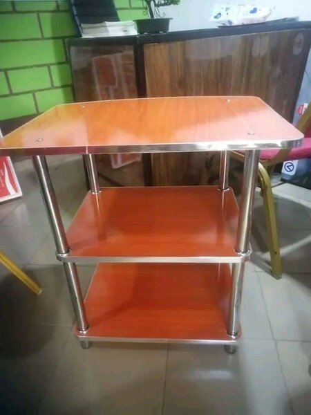 Étagère à roulettes en bois et métal