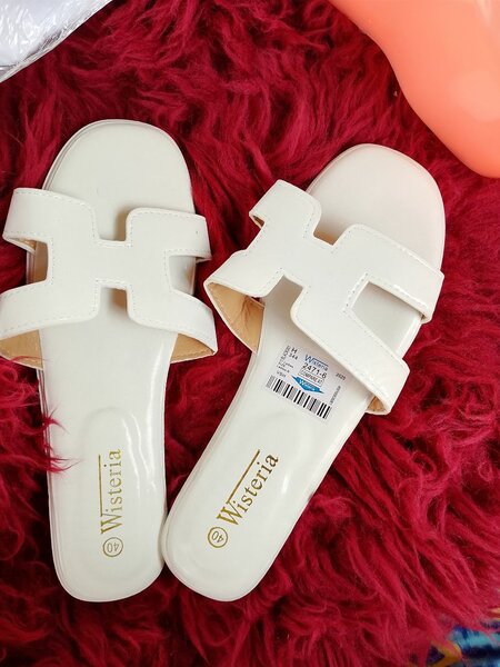 Sandales Blanches Élégantes