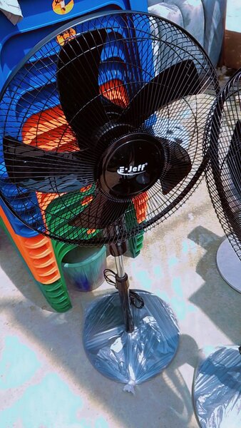 Ventilateur sur pied puissant