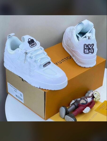 Baskets blanches élégantes