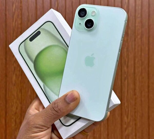 iPhone 15 Vert Neuf 128 Go
