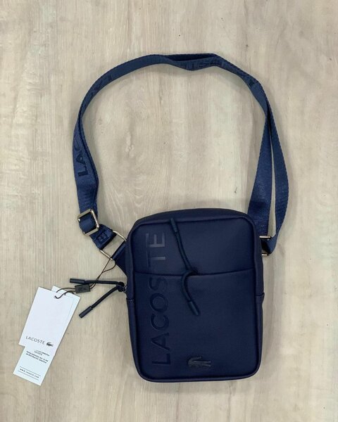 Sac banane Lacoste bleu marine