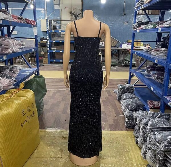 Robe longue brillante