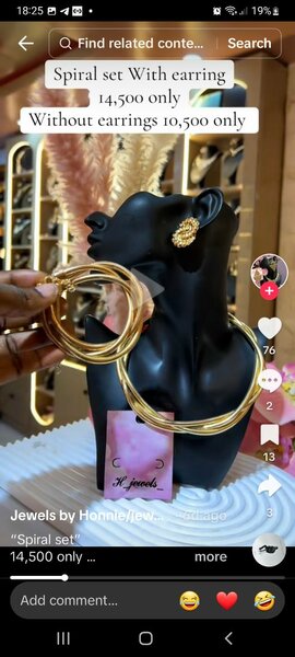 Set de bijoux dorés élégants