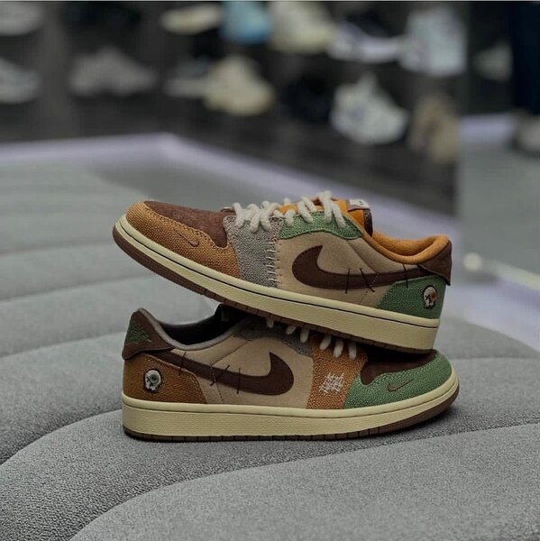 Nike Air Jordan 1 Low Travis Scott