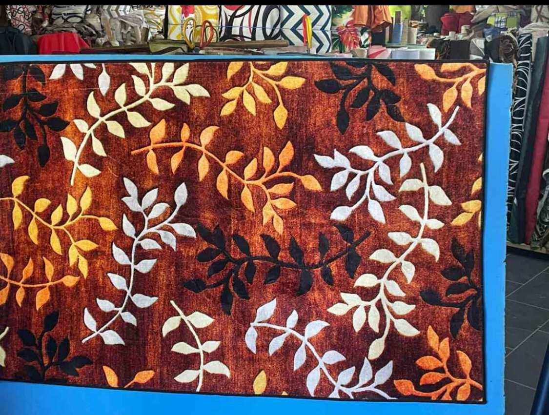 Tapis moderne en différentes tailles