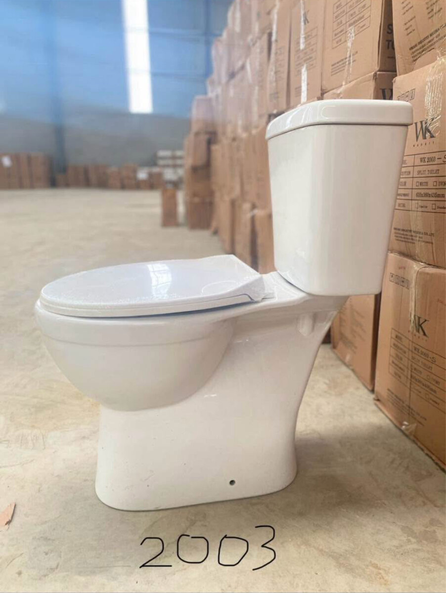 Toilette en céramique compacte