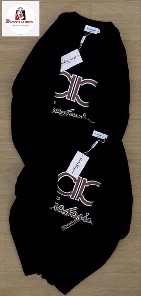 T-shirt noir à logo stylé