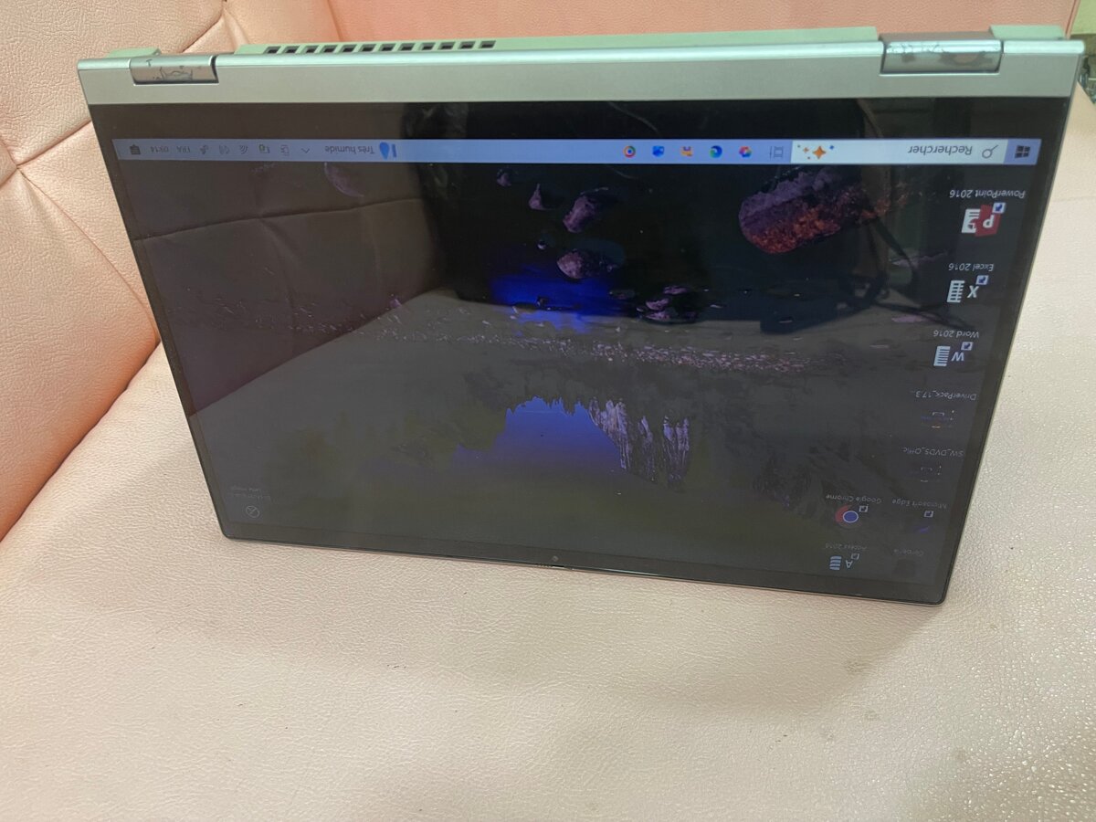 Ordinateur portable gris reconditionné