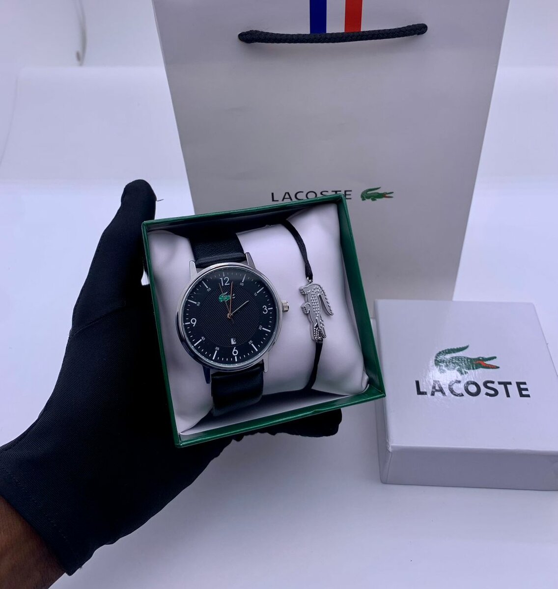 Montre Lacoste avec bracelet