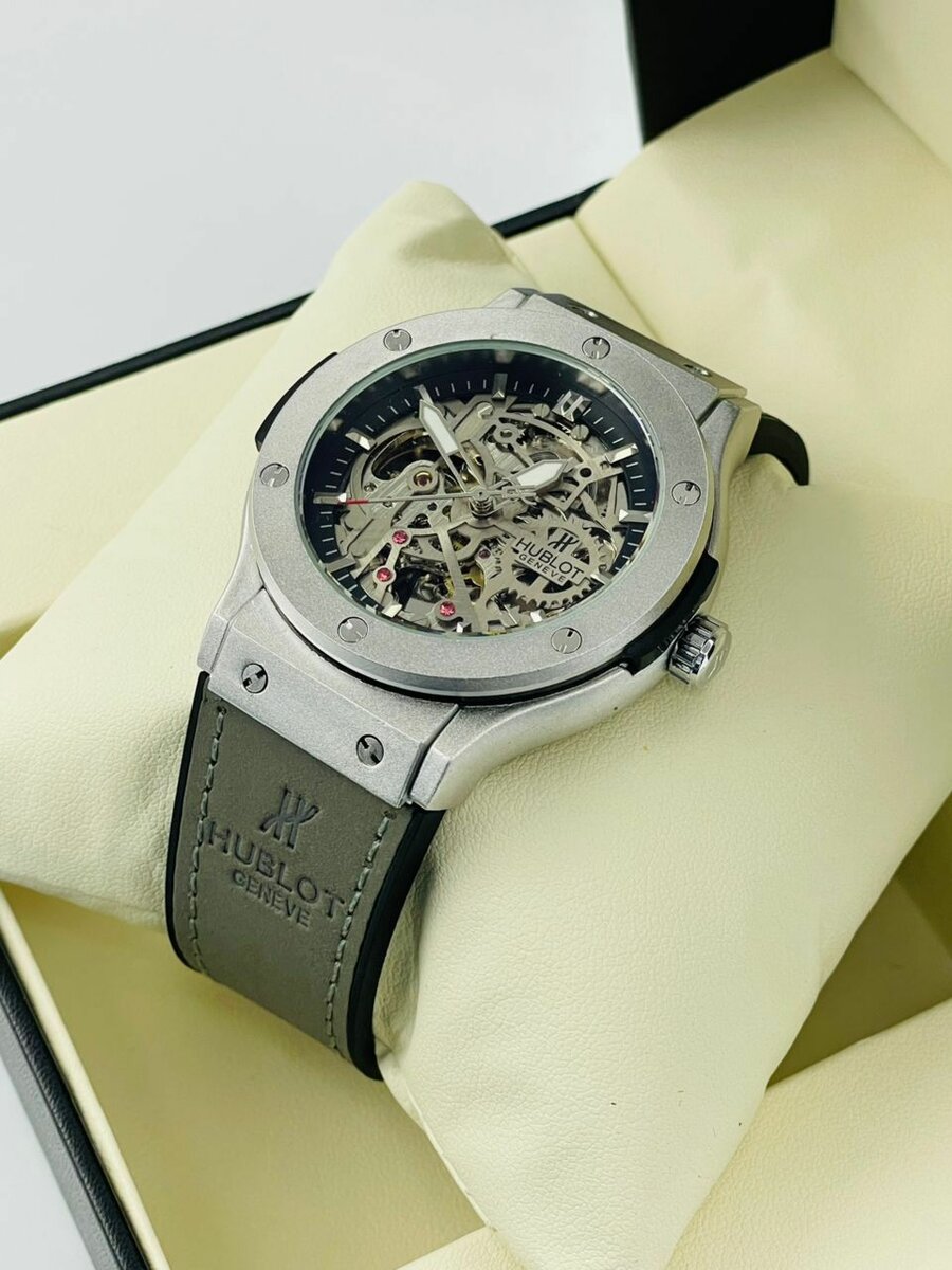 Montre Skeleton Hublot Homme