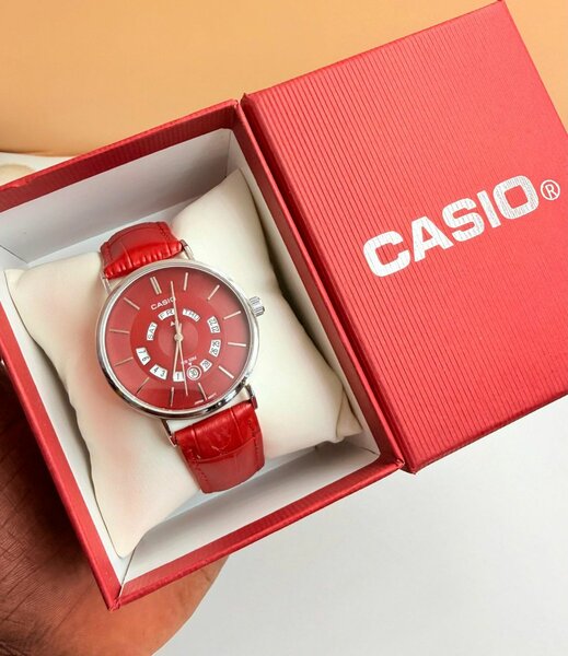 Montre Casio rouge femme