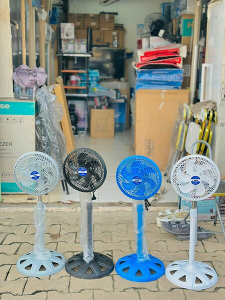 Ventilateur sur pied réglable