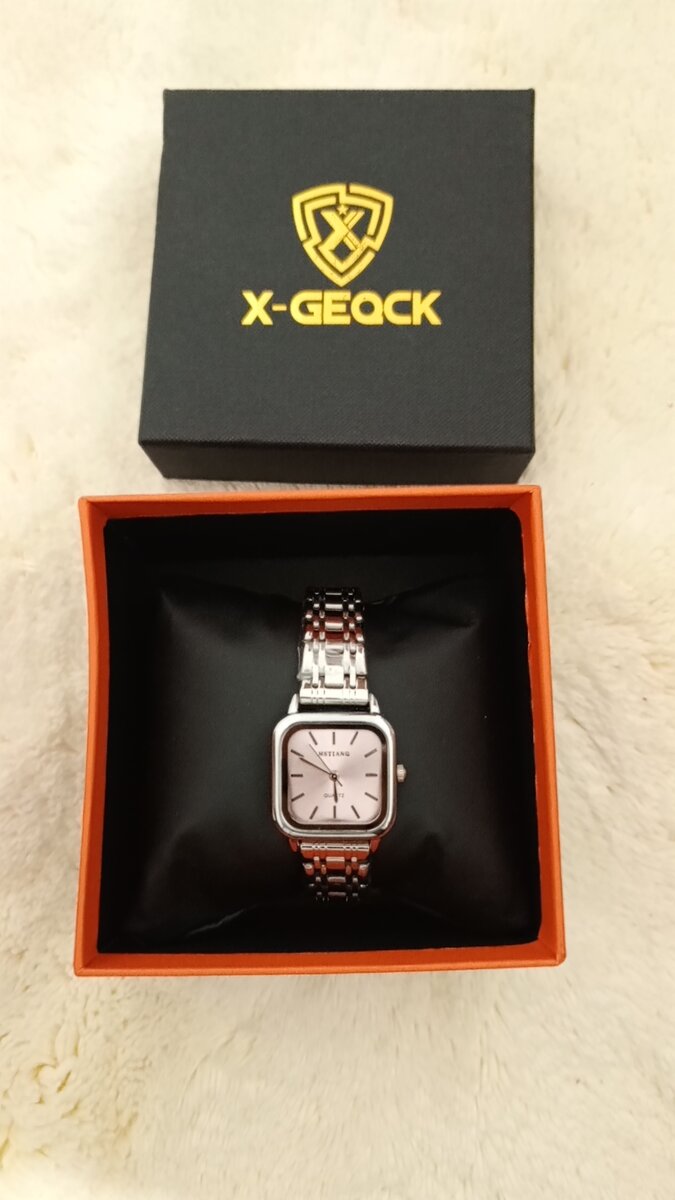 Montre Cécile intérieur violet