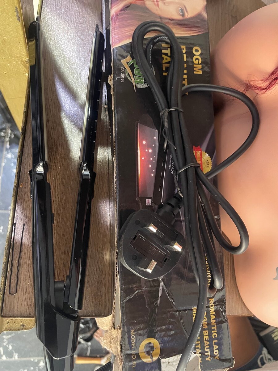 Hair Straightener with LED Display